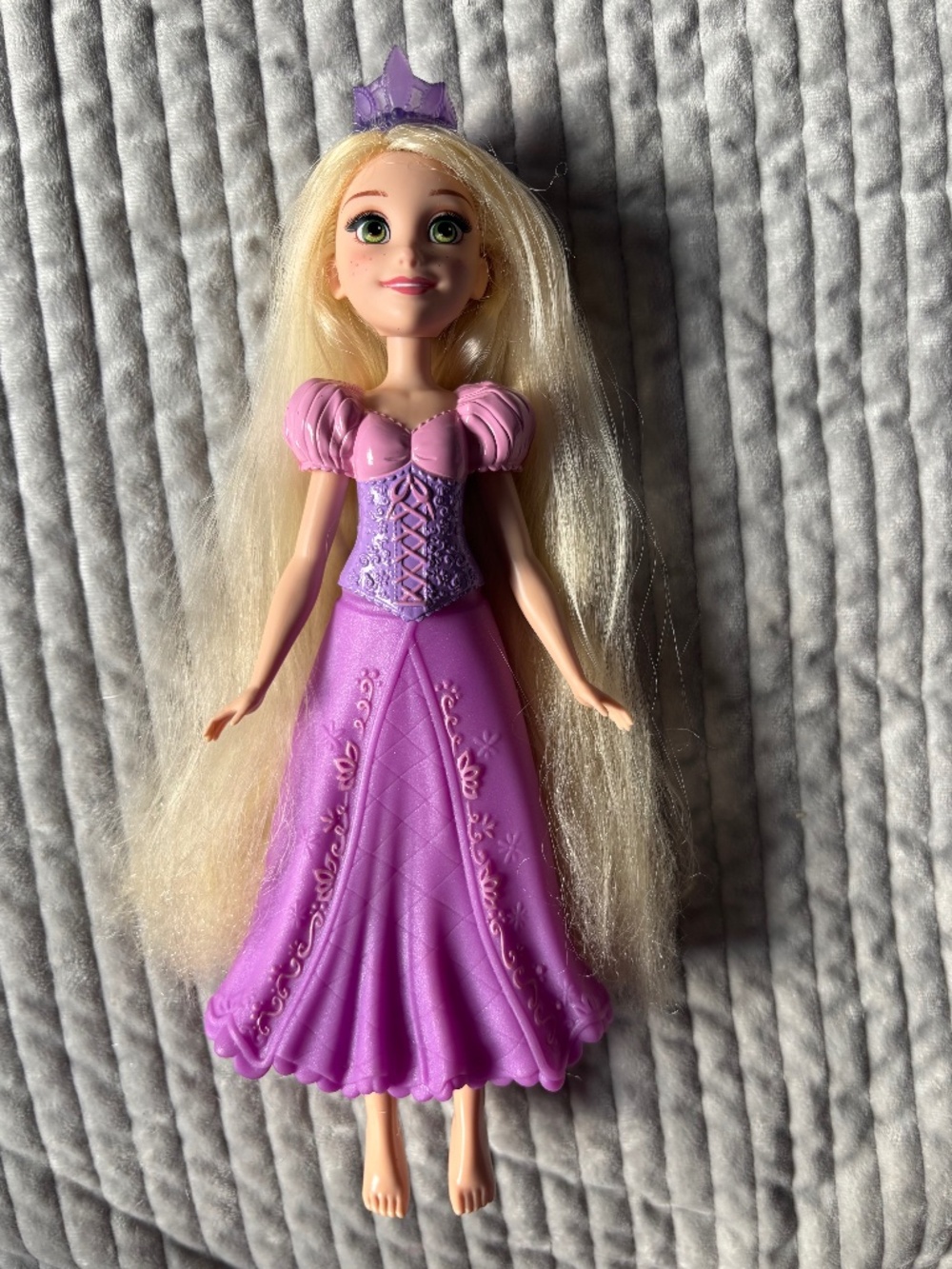 Disney Princess Rapunzel Bubble Tiara Doll